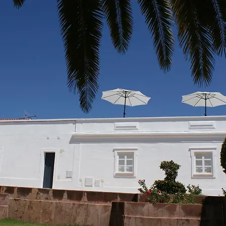 Casa Do Largo * סילבס